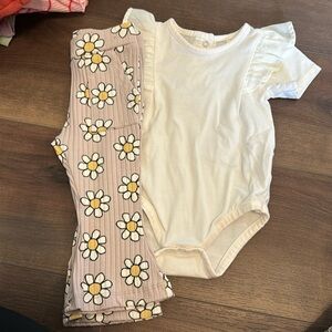 Daisy bell bottom set